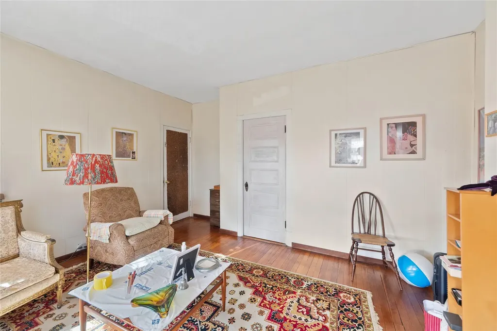 1612 Overing Street Bronx NY 10461