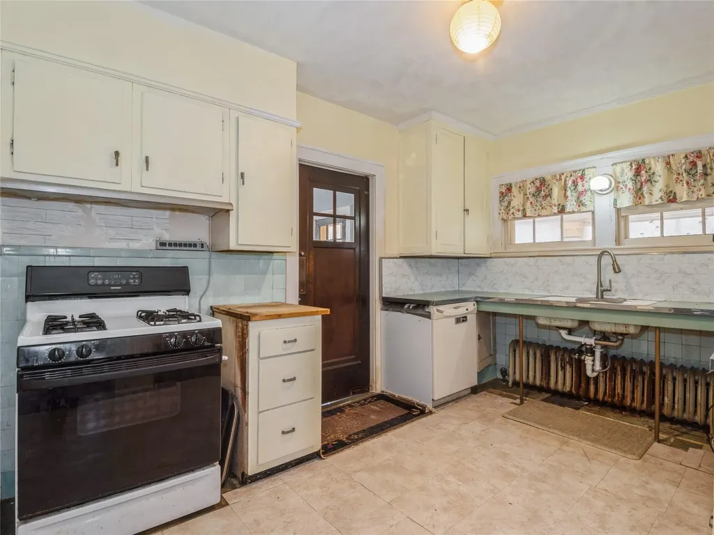 20 Adriance Avenue Poughkeepsie NY 12601