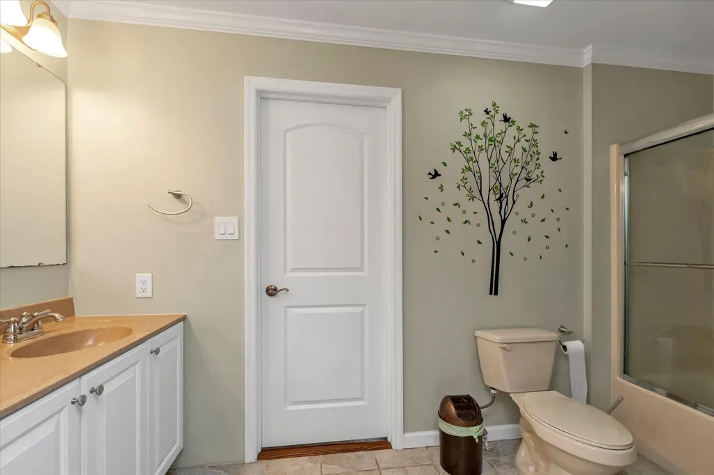 6 Alexander Drive Syosset NY 11791