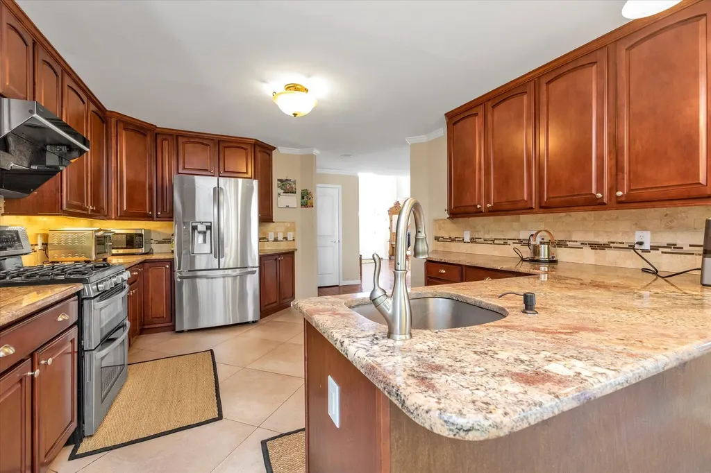 6 Alexander Drive Syosset NY 11791