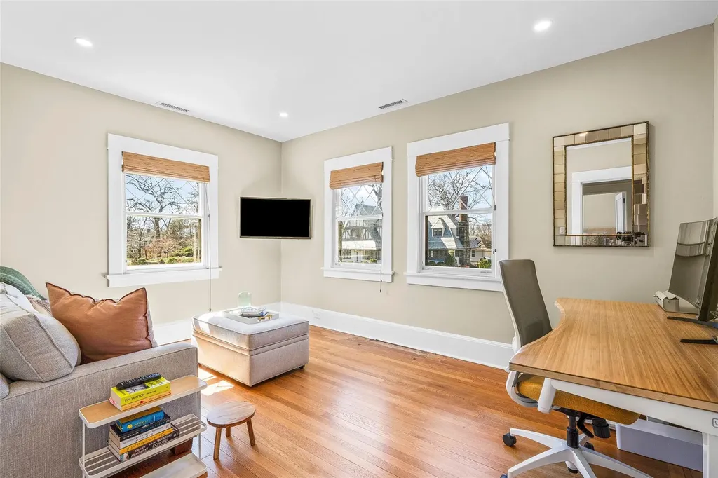 40 Benedict Place Pelham NY 10803