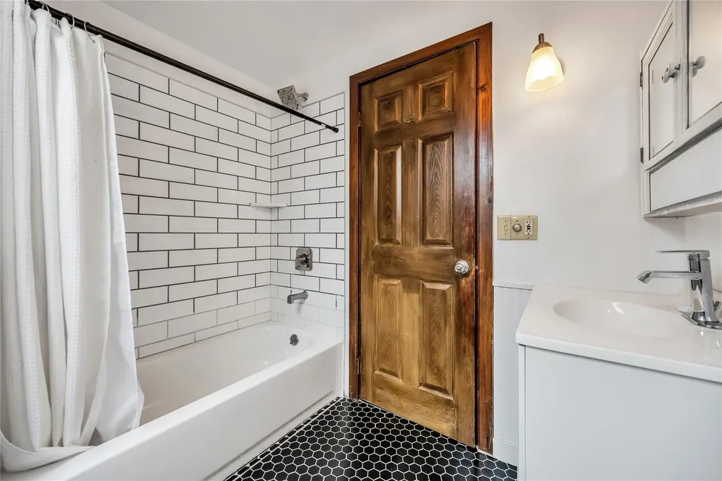70 Tuthills Lane Riverhead NY 11901
