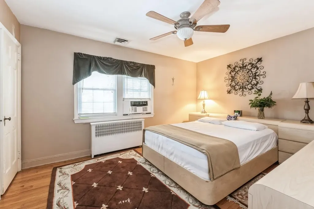 4 Ackley Avenue Malverne NY 11565