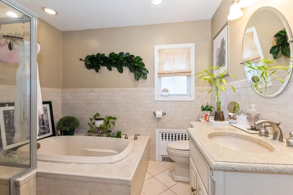 4 Ackley Avenue Malverne NY 11565