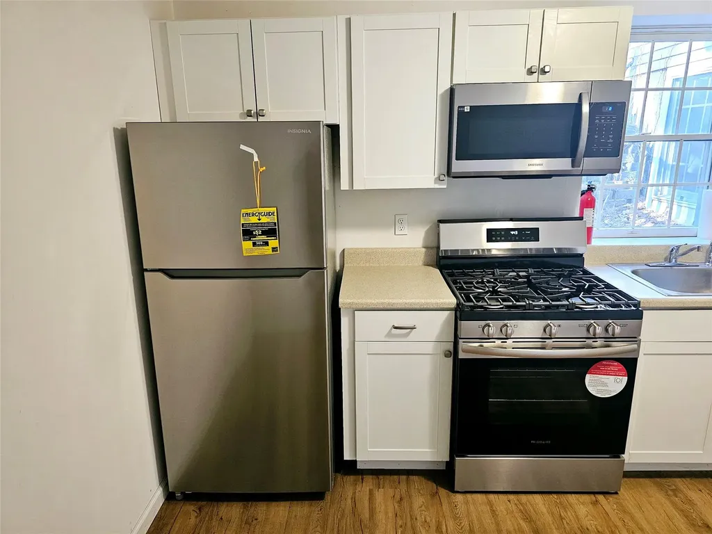 176 Beaver Dam Road Brookhaven NY 11719