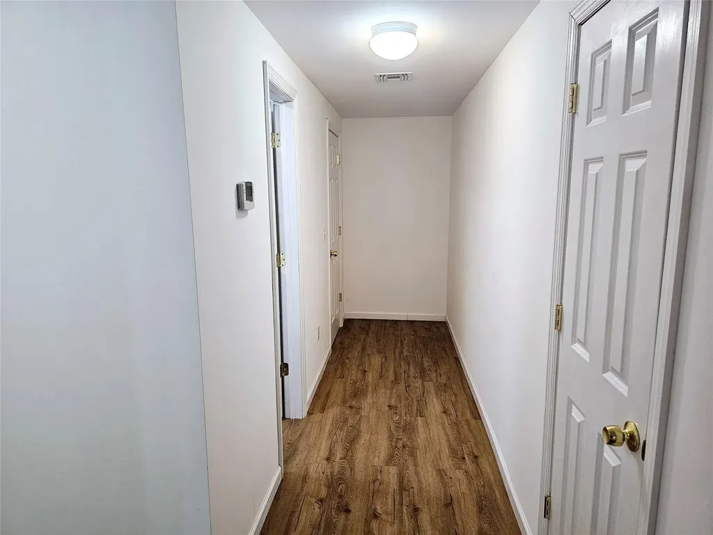176 Beaver Dam Road Brookhaven NY 11719