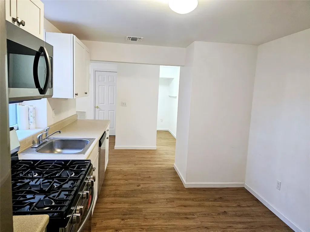 176 Beaver Dam Road Brookhaven NY 11719