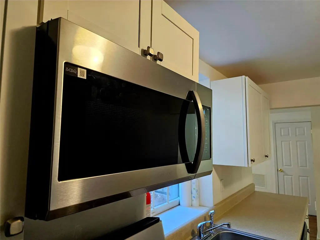 176 Beaver Dam Road Brookhaven NY 11719