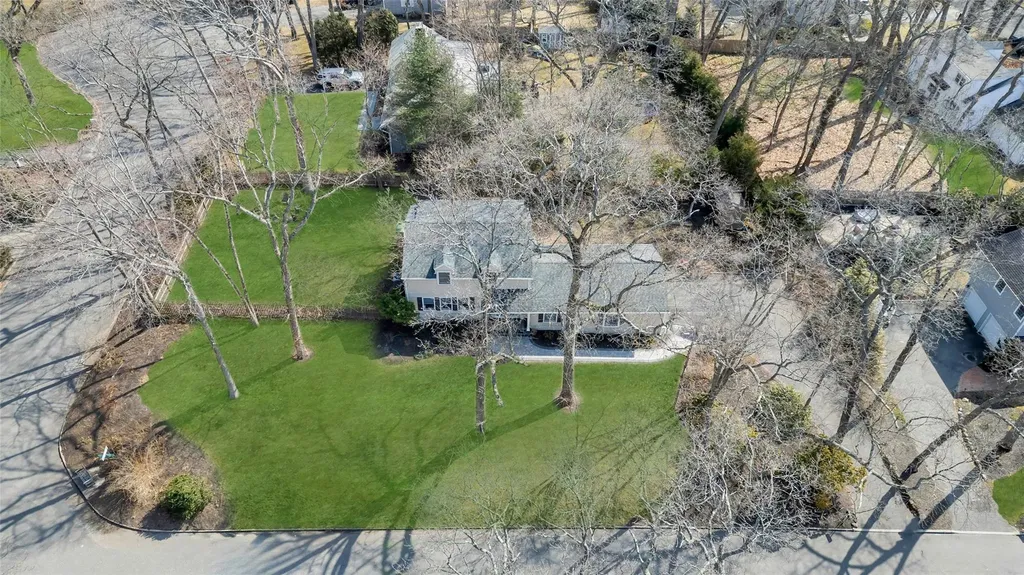 4 Steep Hill Road Brookhaven NY 11733