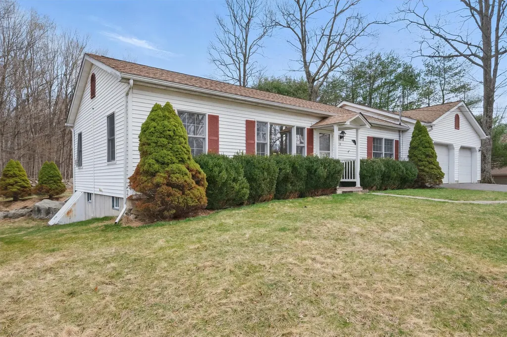 12 Dolaway Lane Middletown NY 10940