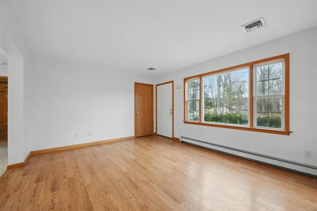 12 Dolaway Lane Middletown NY 10940