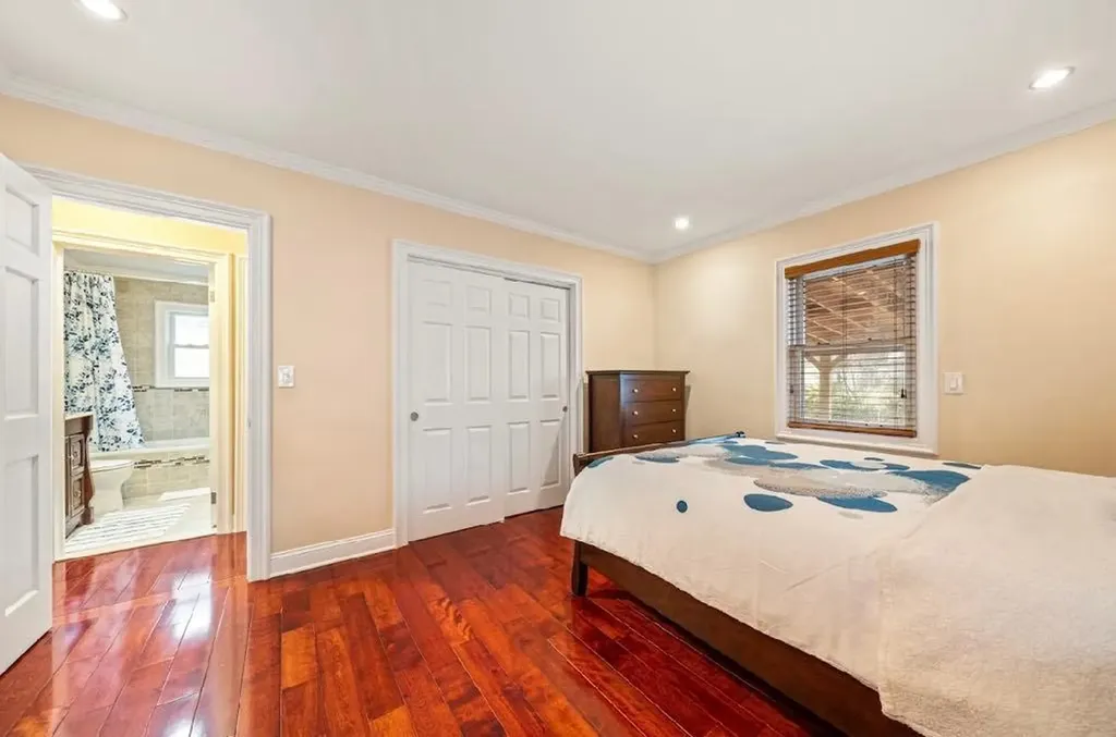 36 Westend Avenue Valley Stream NY 11580