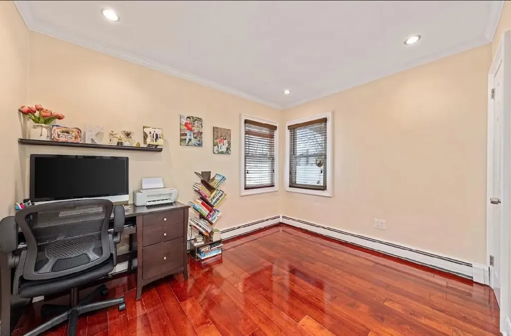 36 Westend Avenue Valley Stream NY 11580