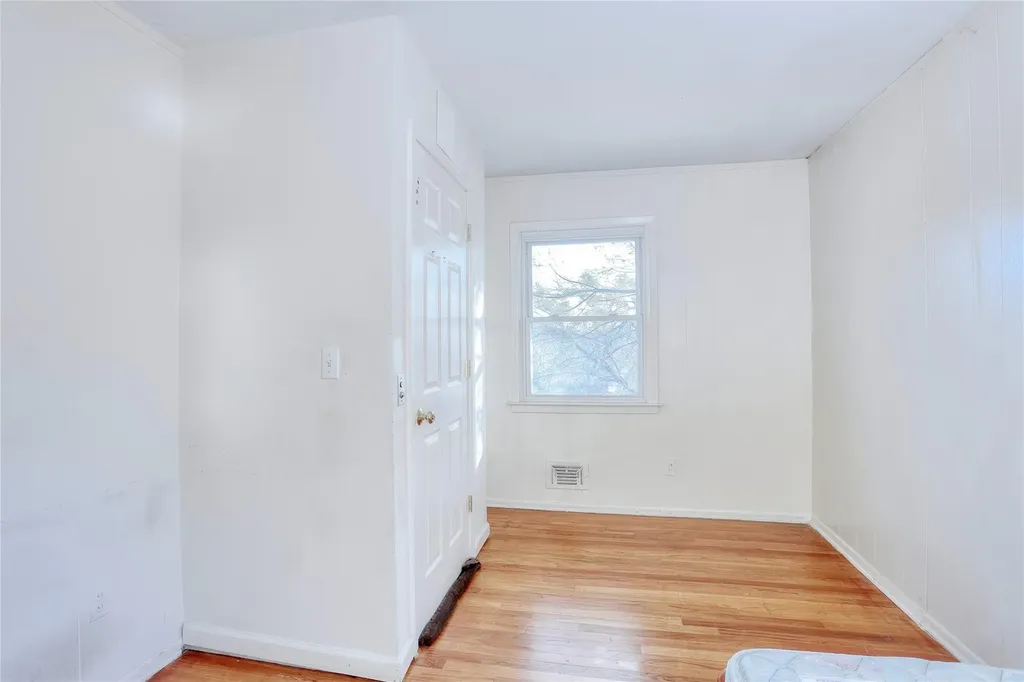 6 Robert Place Nanuet NY 10954