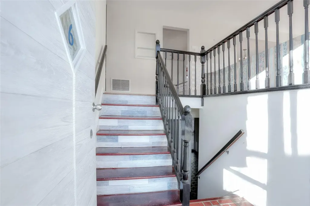 6 Robert Place Nanuet NY 10954