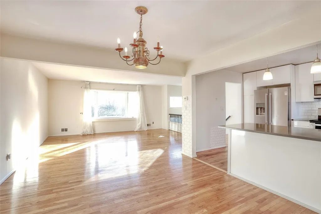 6 Robert Place Nanuet NY 10954