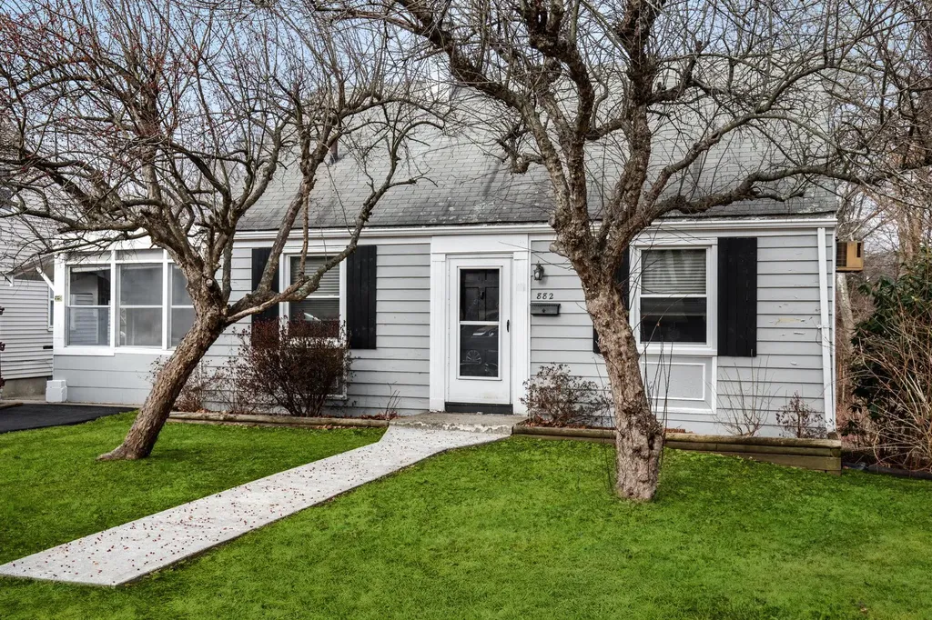 882 King Street Peekskill NY 10566