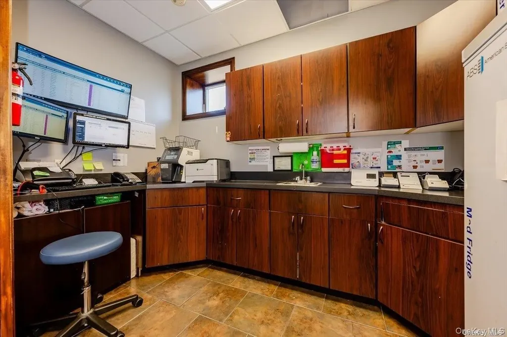 272 W Park Avenue Long Beach NY 11561