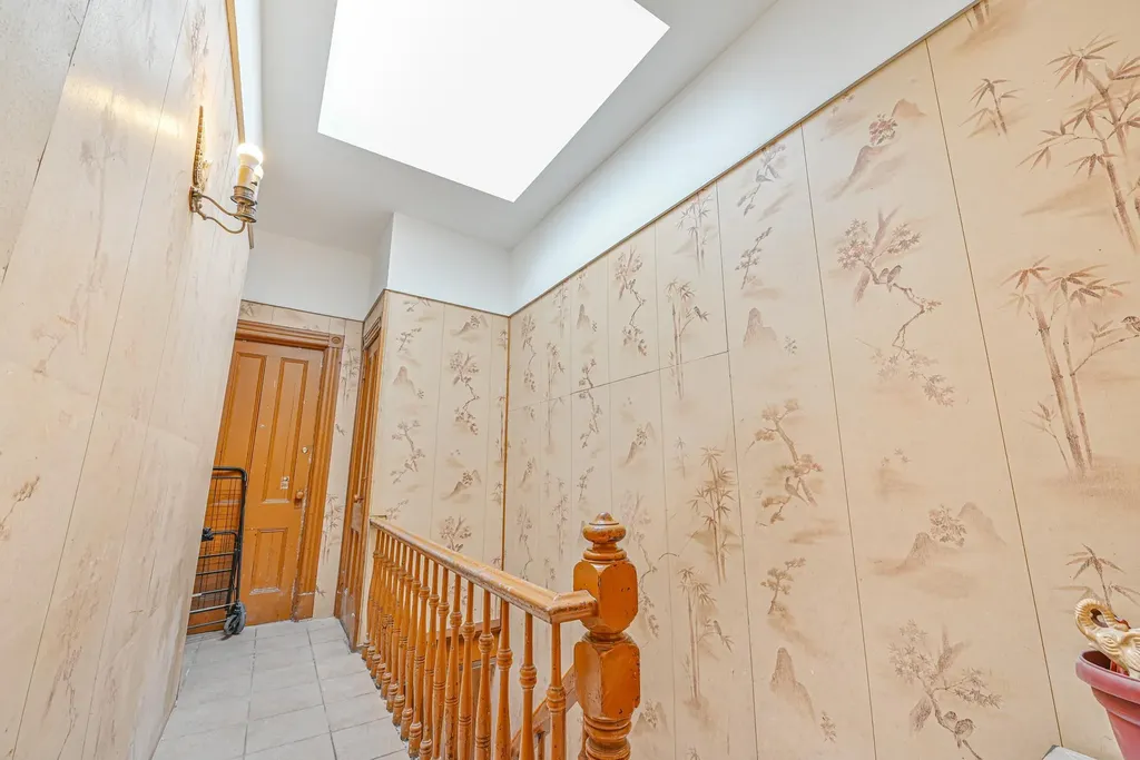 124 Shepherd Avenue Brooklyn NY 11208