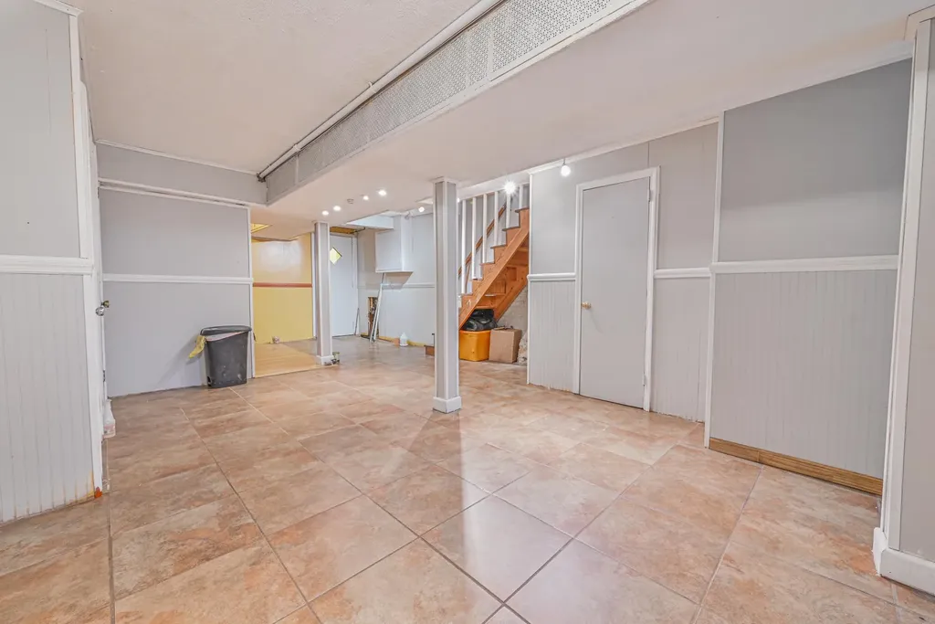 124 Shepherd Avenue Brooklyn NY 11208