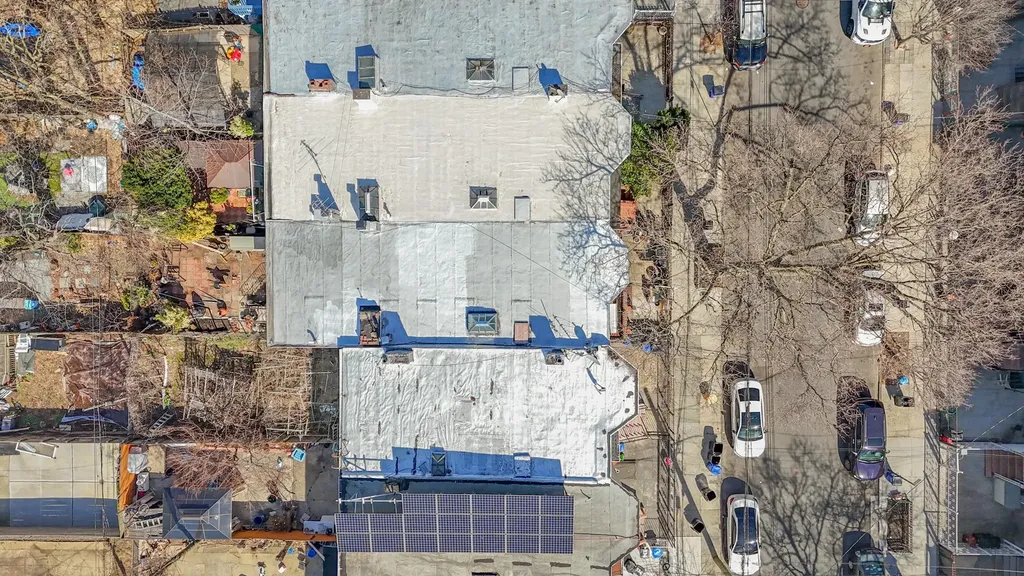 124 Shepherd Avenue Brooklyn NY 11208