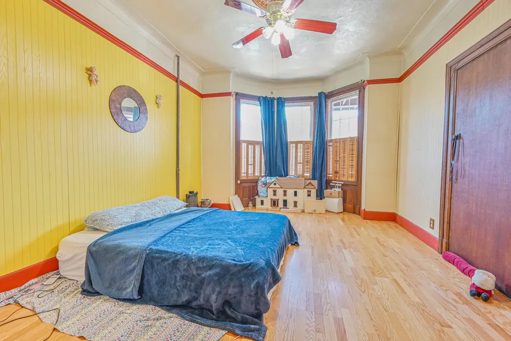 124 Shepherd Avenue Brooklyn NY 11208