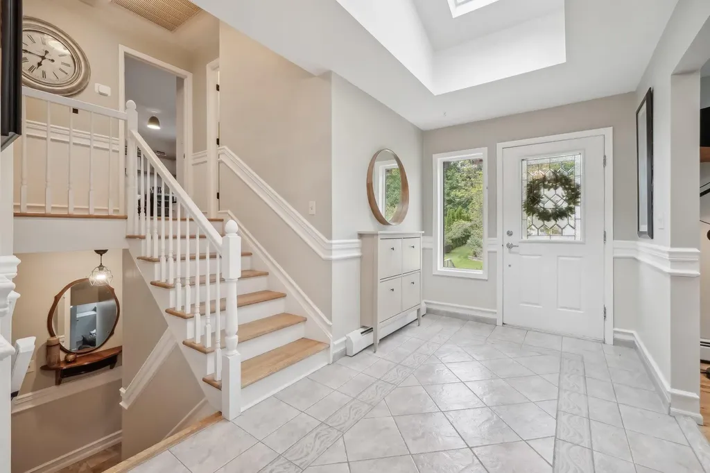 21 Wachs Way Valley Cottage NY 10989