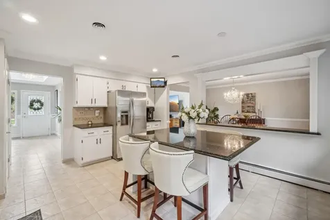 21 Wachs Way Valley Cottage NY 10989