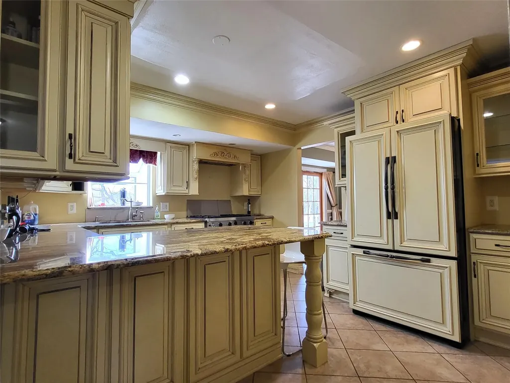 3 Eden Drive Stony Brook NY 11790