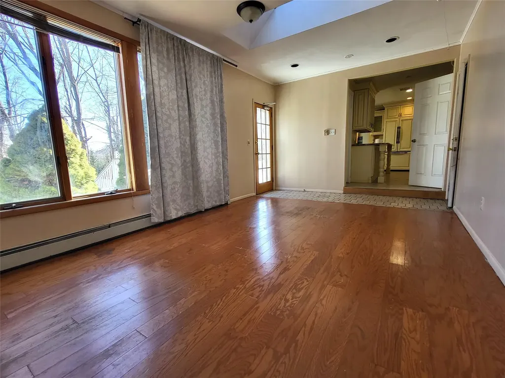3 Eden Drive Stony Brook NY 11790