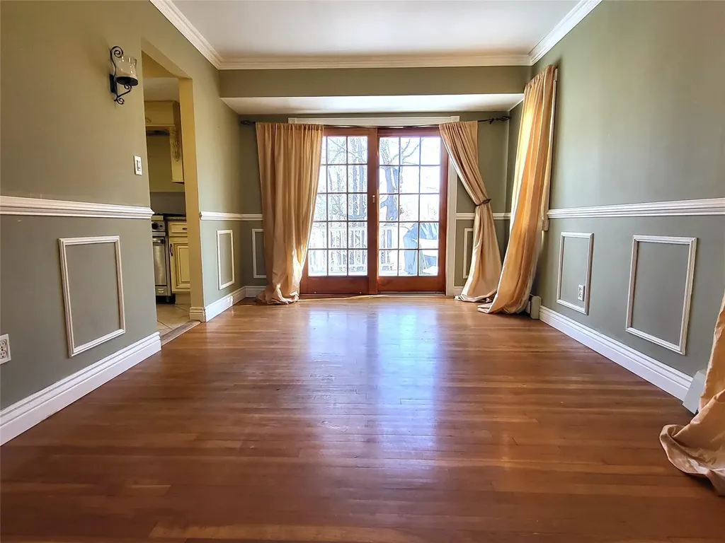 3 Eden Drive Stony Brook NY 11790