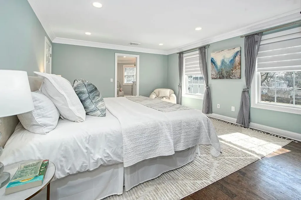 433 Melbourne Avenue Mamaroneck NY 10543
