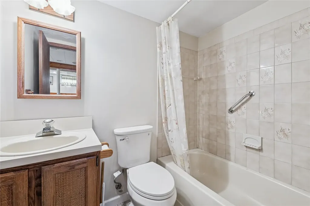 1457 9th Street West Babylon NY 11704