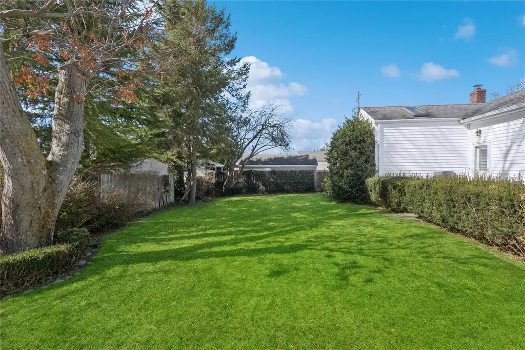 1457 9th Street West Babylon NY 11704