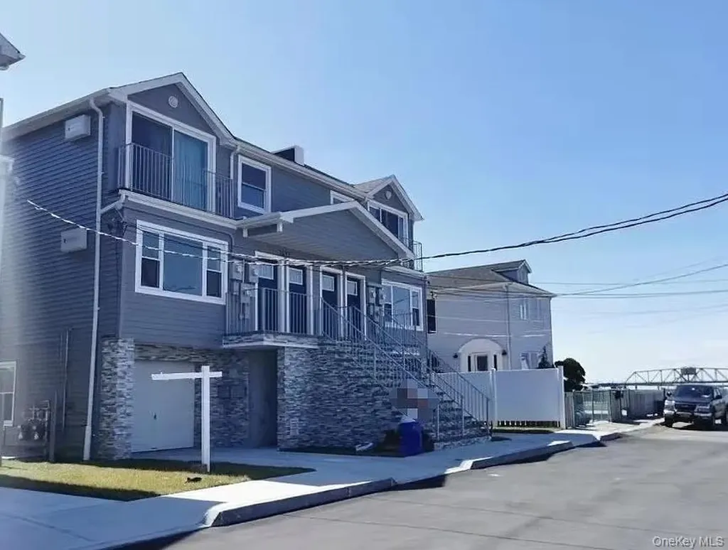 74-17 Hillmeyer Avenue Far Rockaway NY 11692