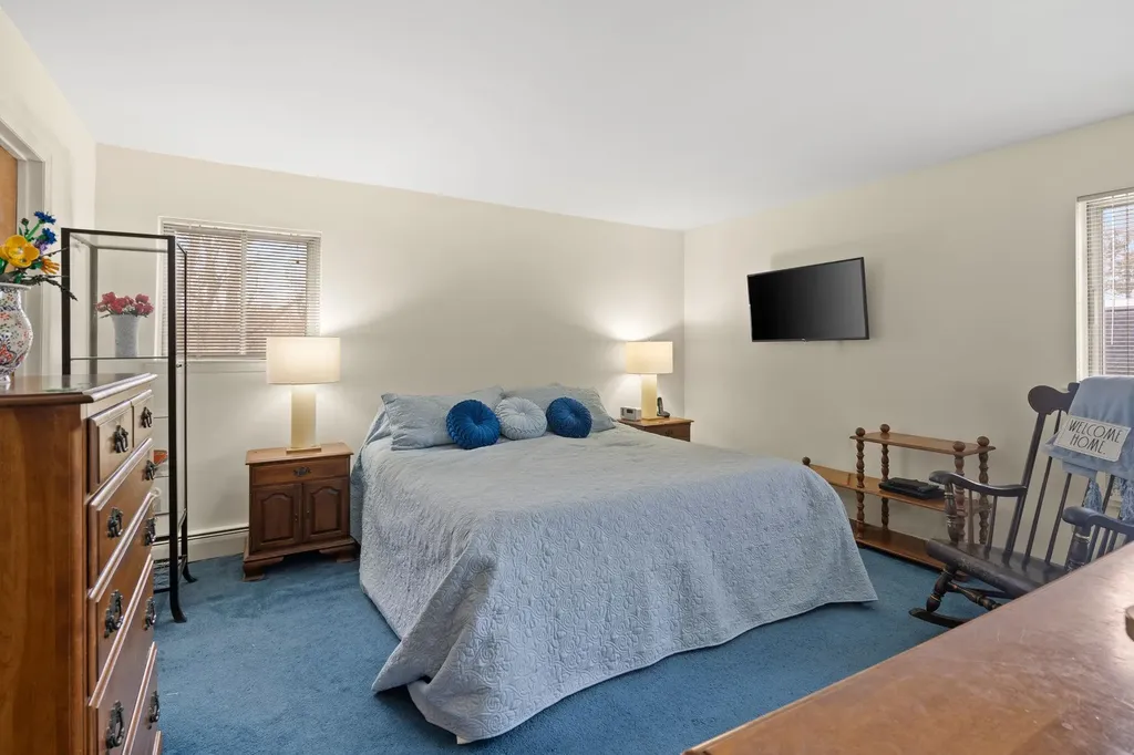 25a Winthrop Drive Woodbury NY 11797