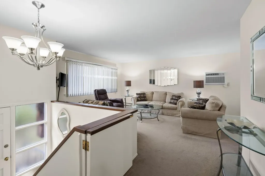 25a Winthrop Drive Woodbury NY 11797