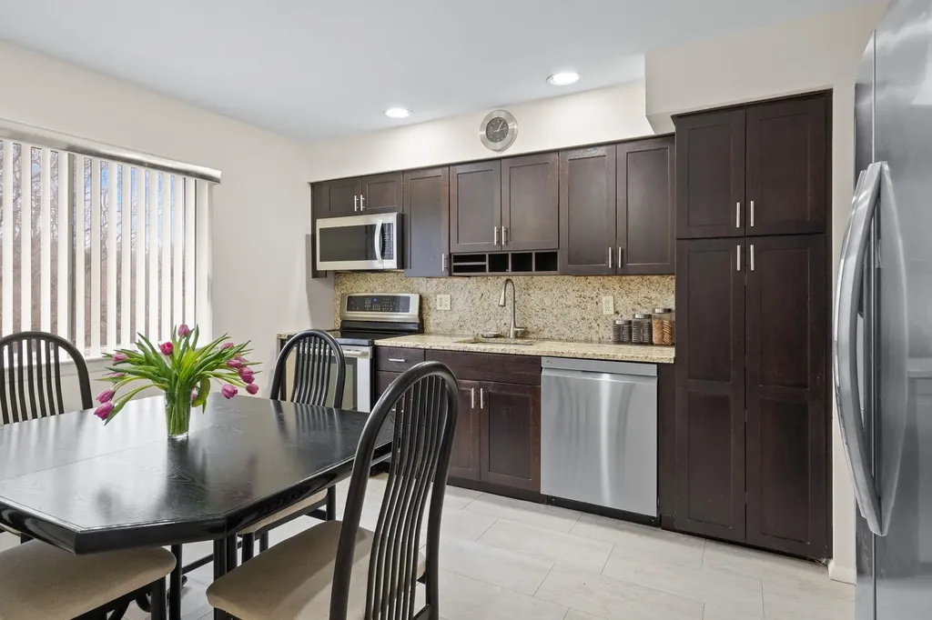 25a Winthrop Drive Woodbury NY 11797