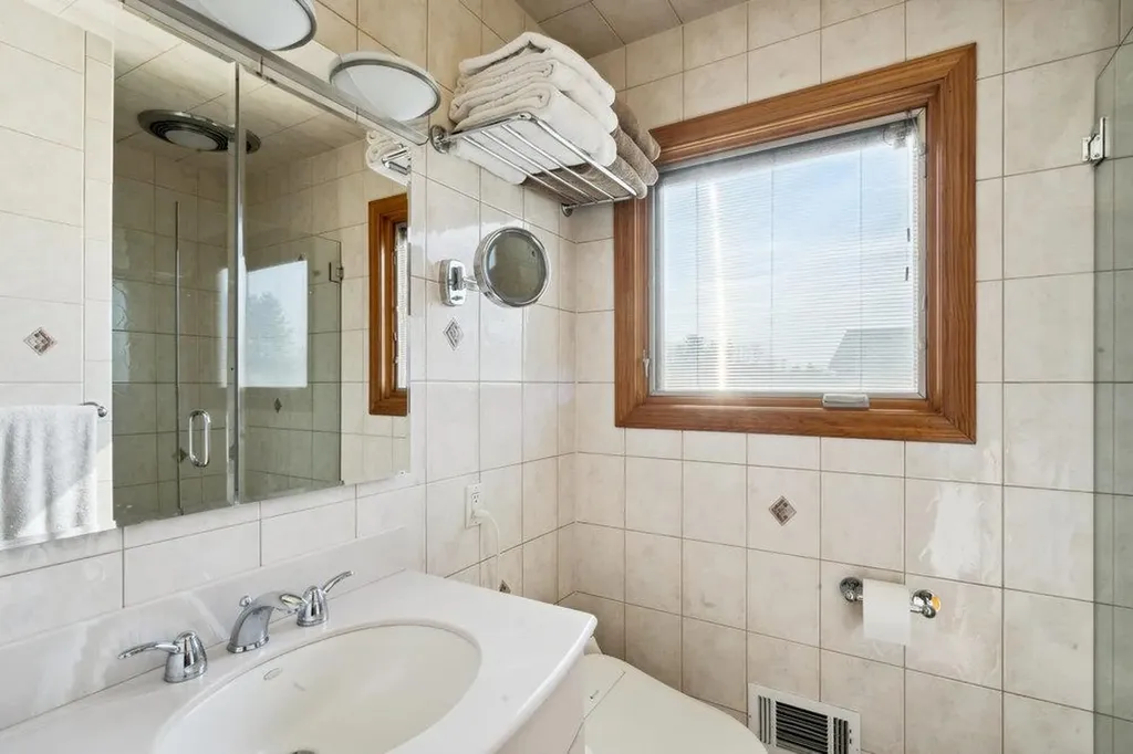 19 Livingston Avenue Jericho NY 11753
