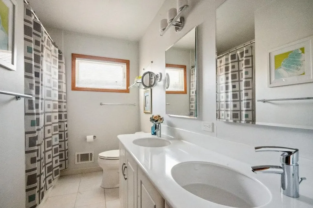 19 Livingston Avenue Jericho NY 11753