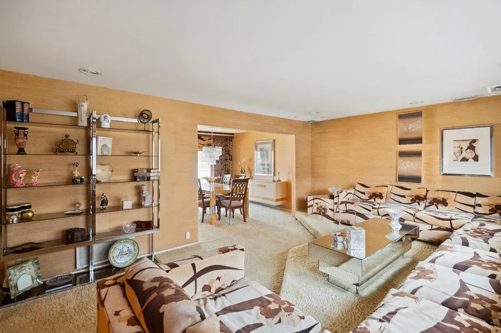 19 Livingston Avenue Jericho NY 11753