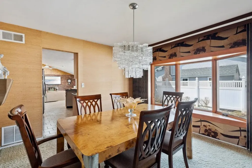 19 Livingston Avenue Jericho NY 11753