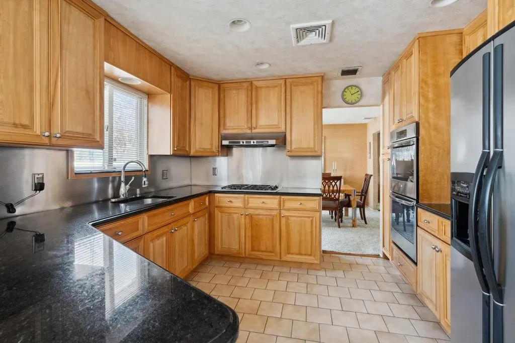 19 Livingston Avenue Jericho NY 11753