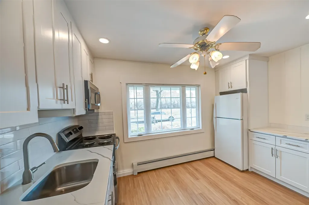 351 Duckpond Drive E Wantagh NY 11793