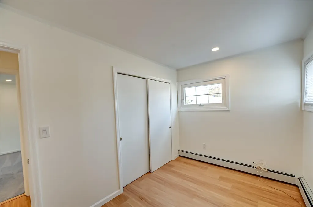 351 Duckpond Drive E Wantagh NY 11793