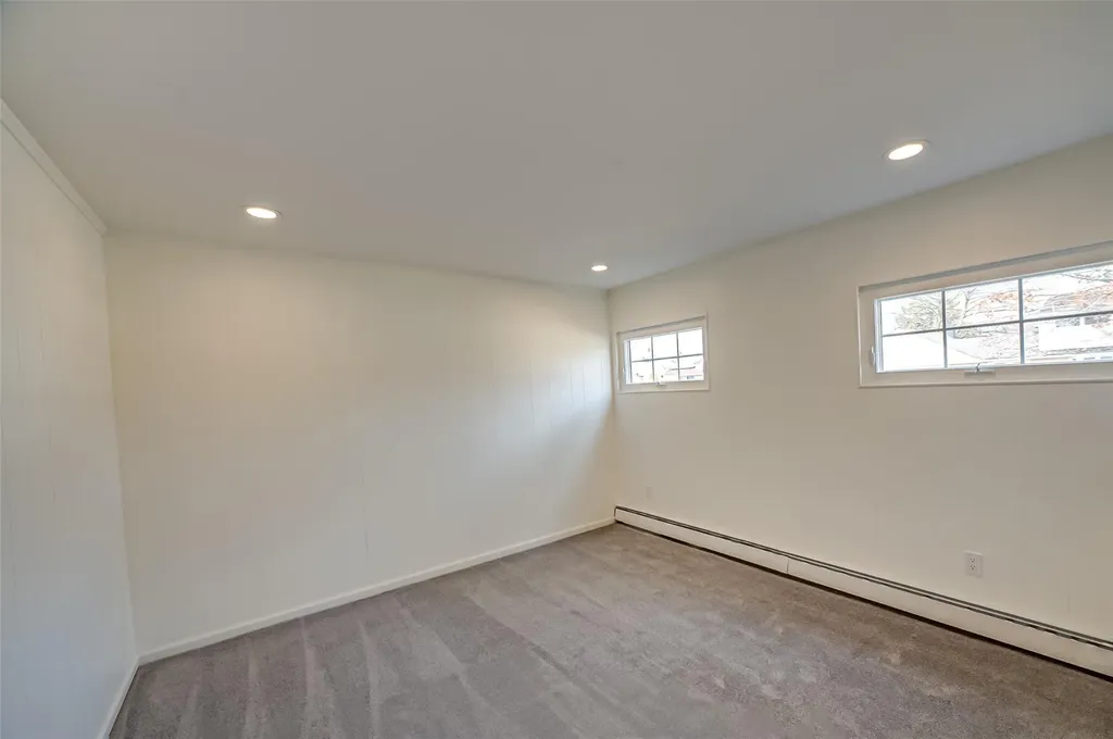 351 Duckpond Drive E Wantagh NY 11793