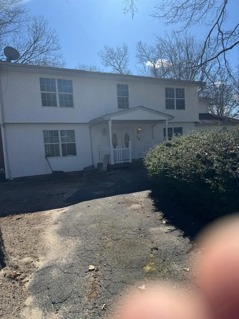 12 Nevada Street Brookhaven NY 11784