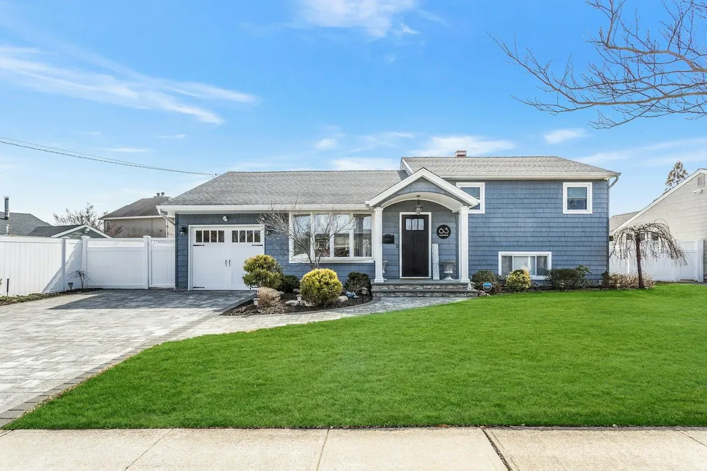 63 Swan Drive Massapequa NY 11758