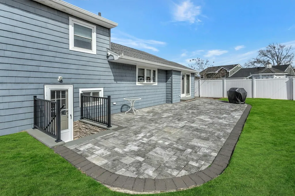 63 Swan Drive Massapequa NY 11758