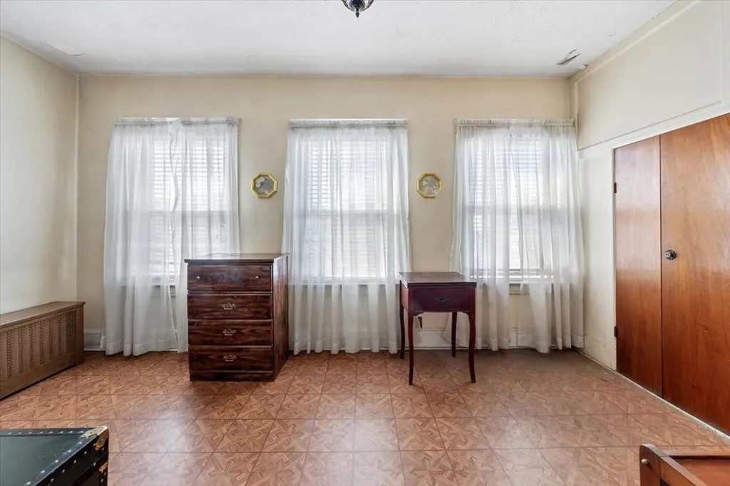 1940 Hone Avenue Bronx NY 10461